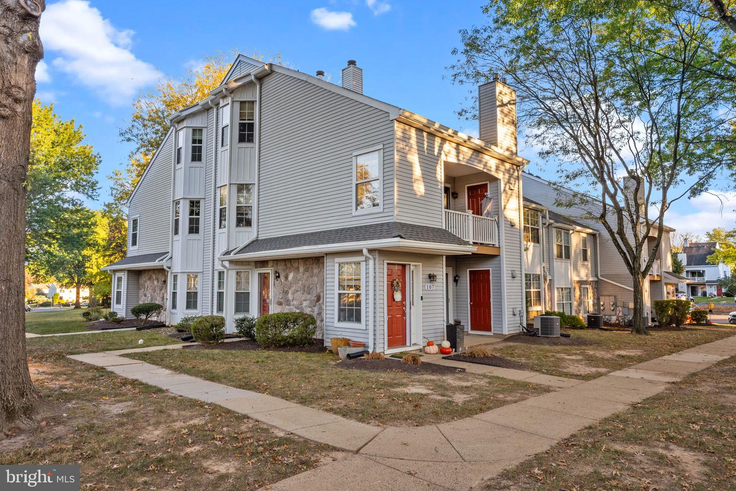 105 Hopkins Court, Southampton