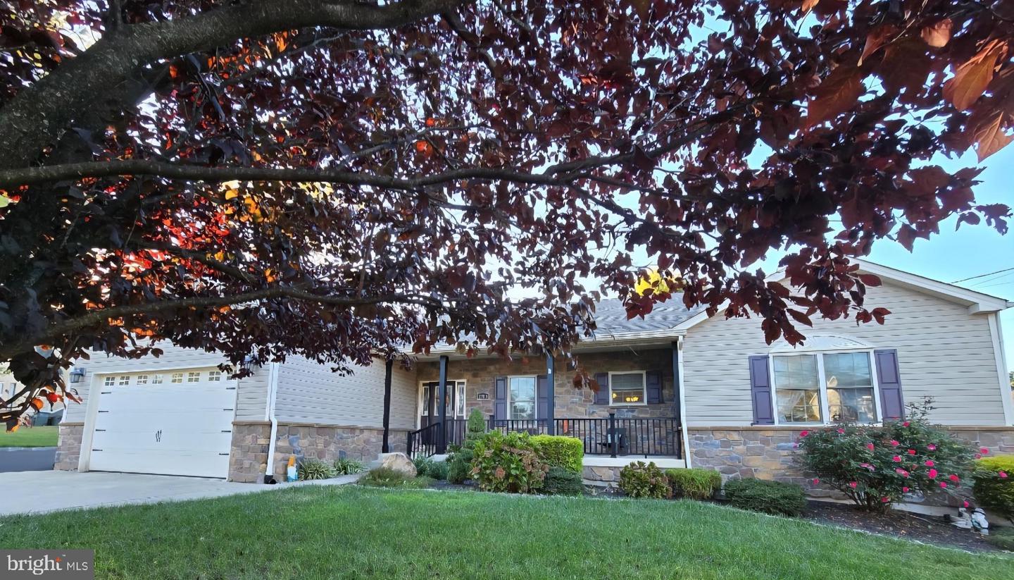 1700 Colonial Drive, Feasterville Trevose