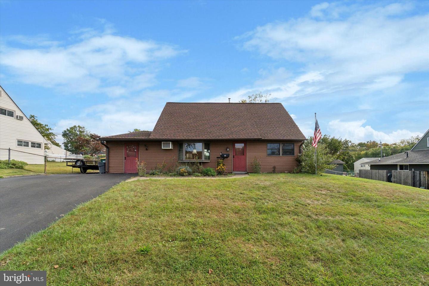 14 Cinnamon Road, Levittown