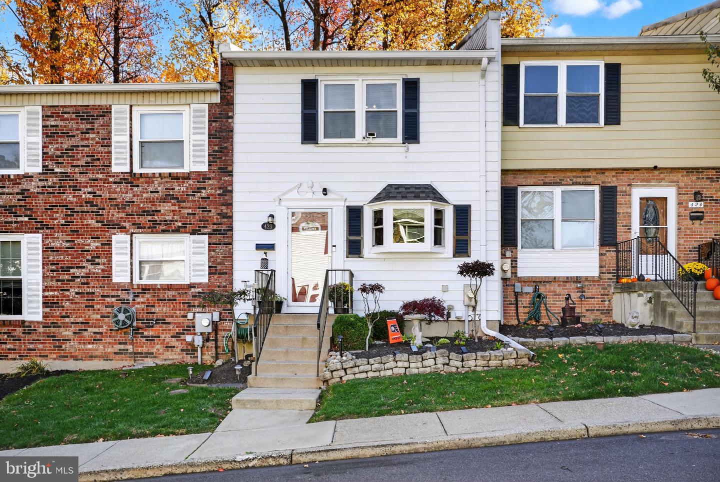 423 N Mount Vernon Circle, Bensalem