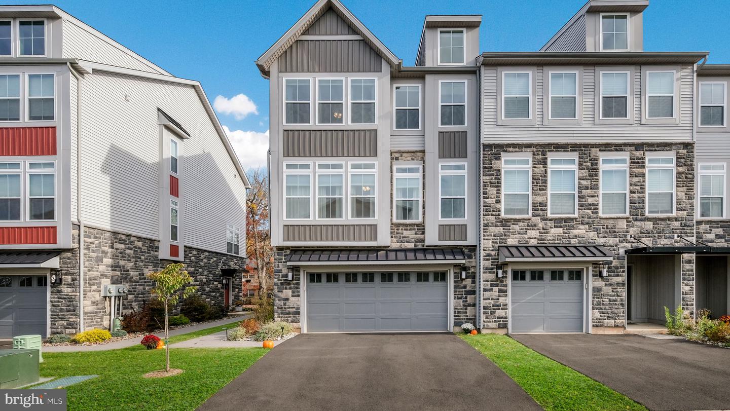 42 Independence Court, Perkasie