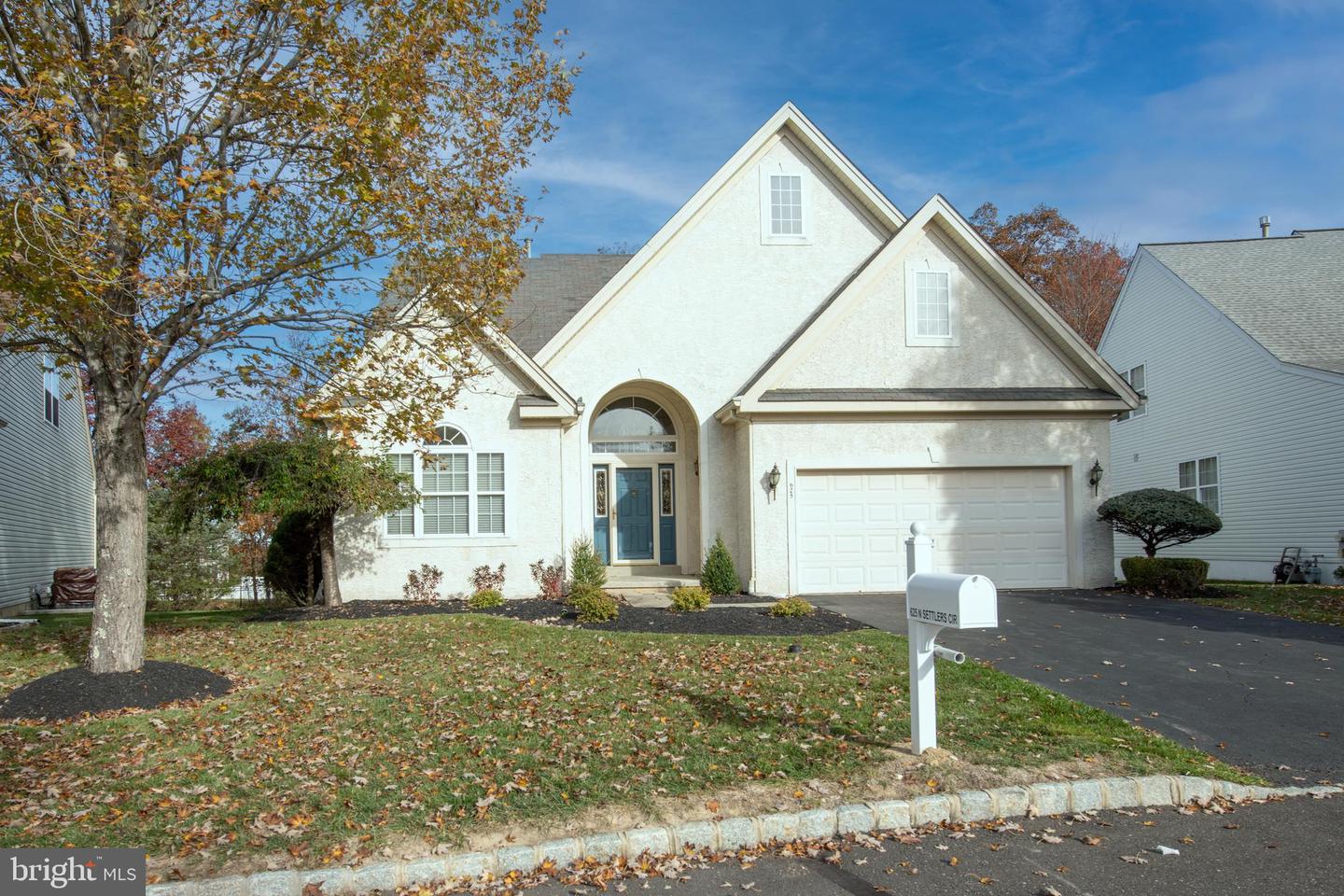 625 N Settlers Circle, Warrington