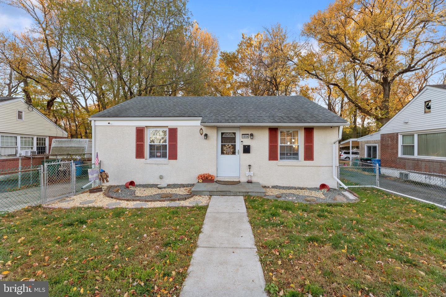 5604 Fleetwing Drive, Levittown