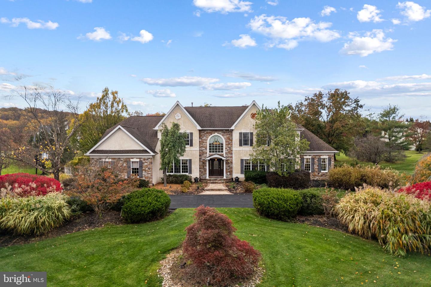 63 Woodside Lane, New Hope