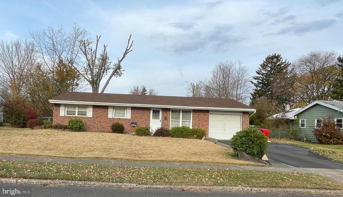 1421 Bradley Lane, Warminster