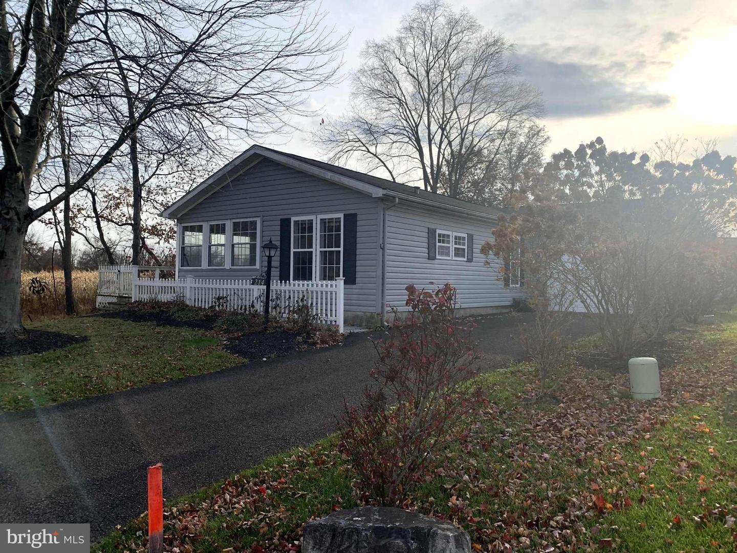 214 Dove Court, New Hope