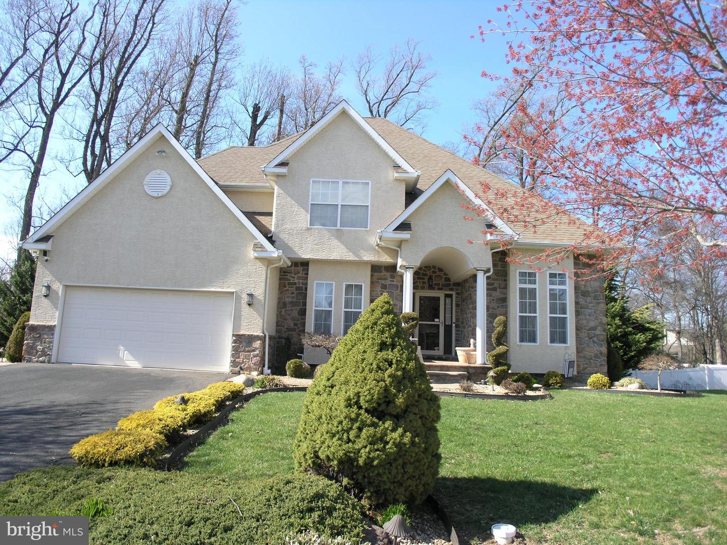 118 Casey Lane, Bensalem