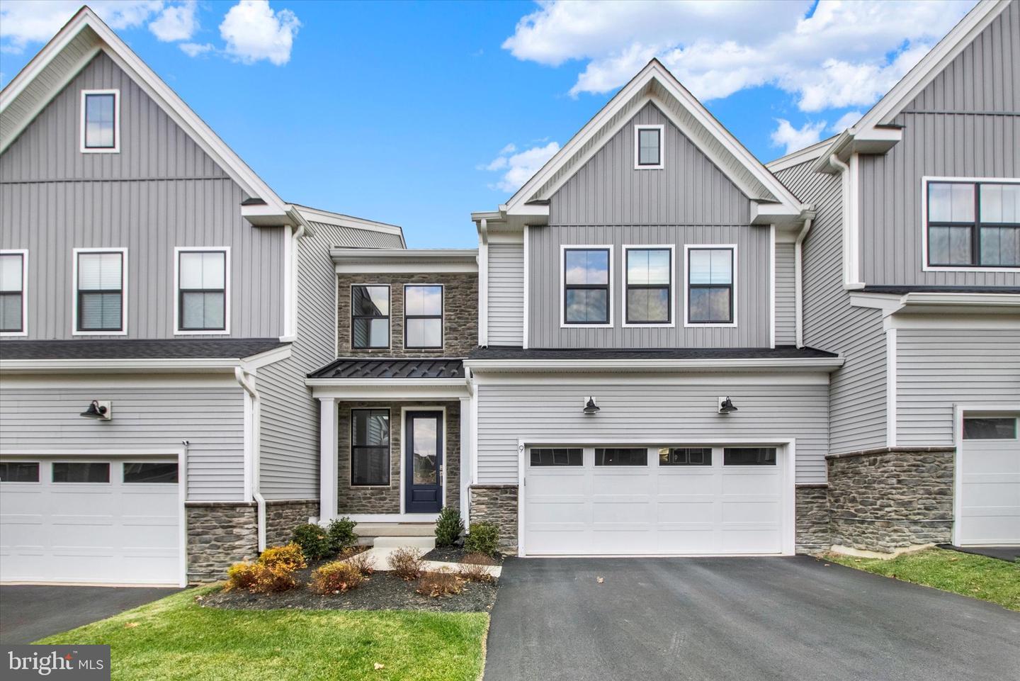 9 Mill Creek Drive, Doylestown