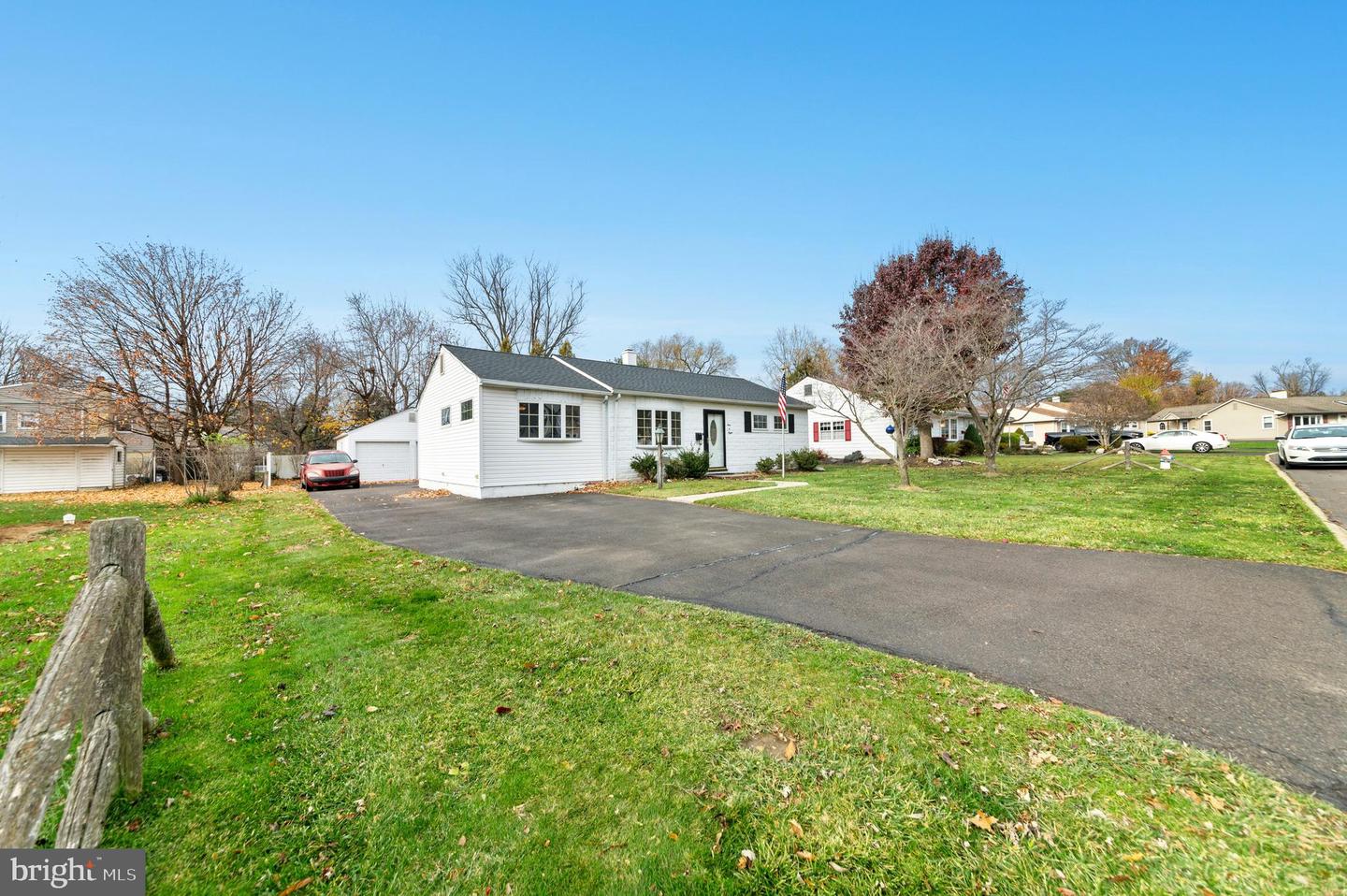 908 Circle Drive, Southampton