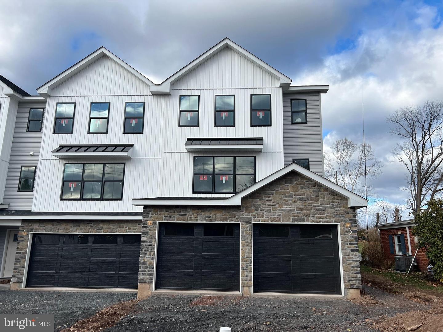 47 W Clymer Ave, Sellersville