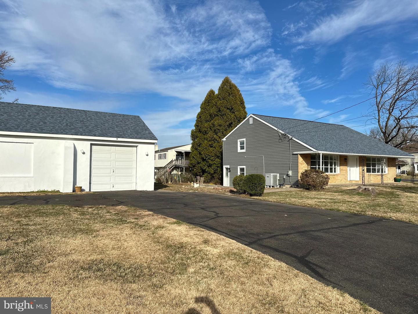 114 Nursery Avenue, Levittown