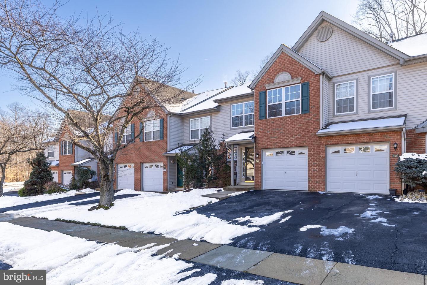 521 Jason Dr, Southampton