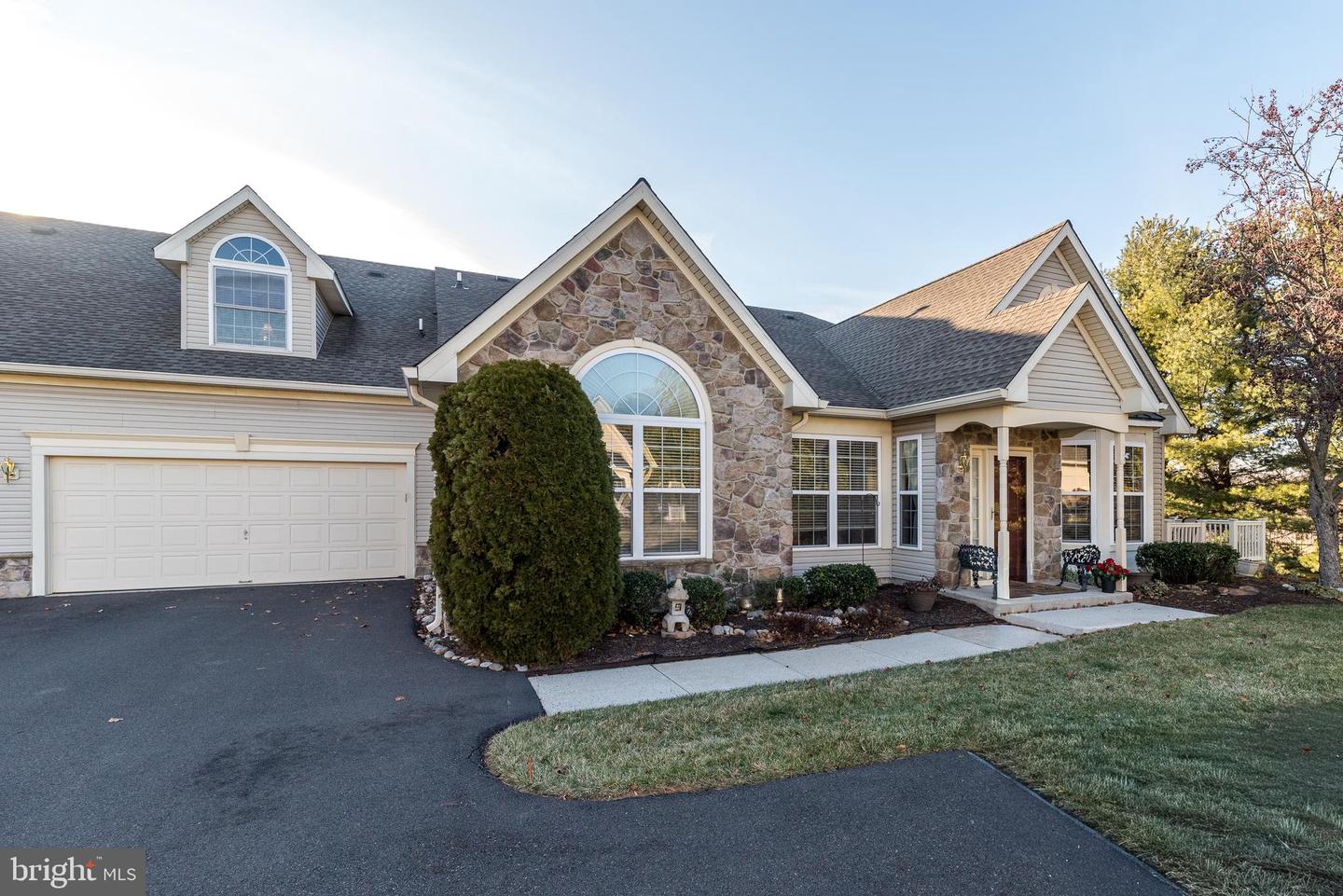 350 Shady Brook Drive #183, Langhorne
