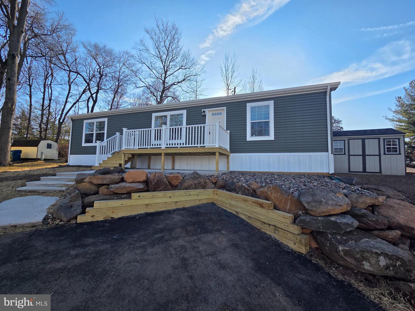 9 Woodedge Drive, Quakertown