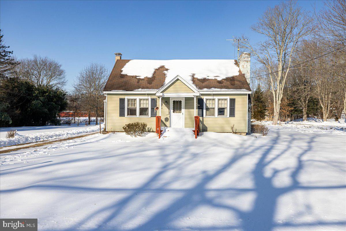 4526 Lower Mountain Road, New Hope