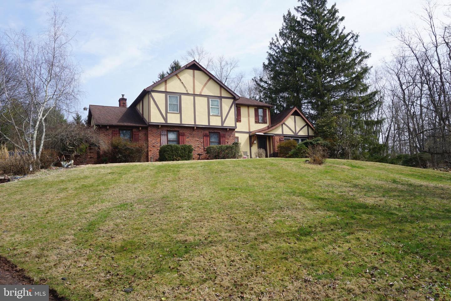 168 Shady Brook Circle, Warrington