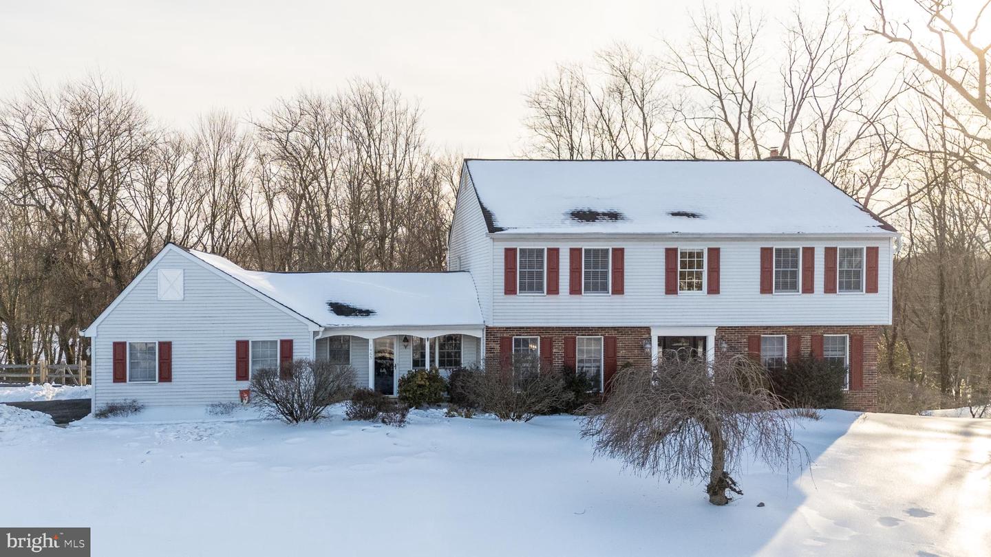 1465 Buck Hill Drive, Southampton