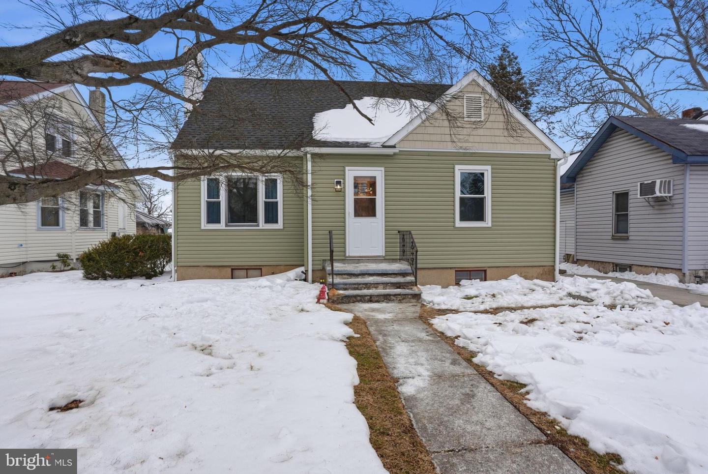 7122 N Radcliffe Street, Bristol