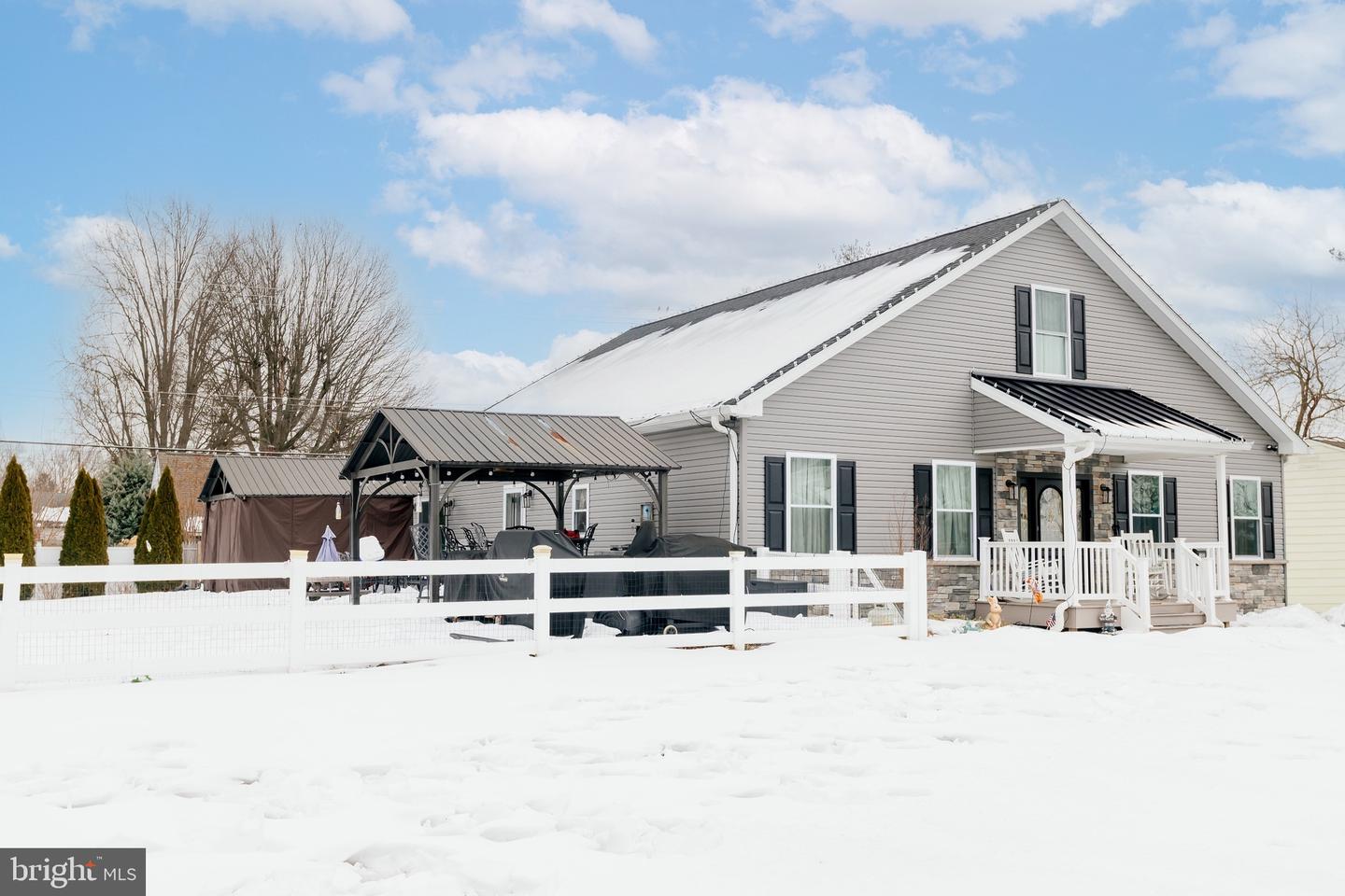 100 Elderberry Drive, Levittown
