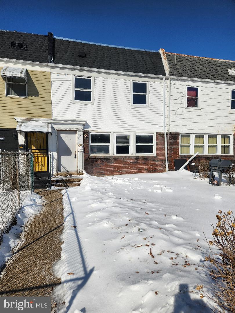 5717 Fleetwing Drive, Levittown
