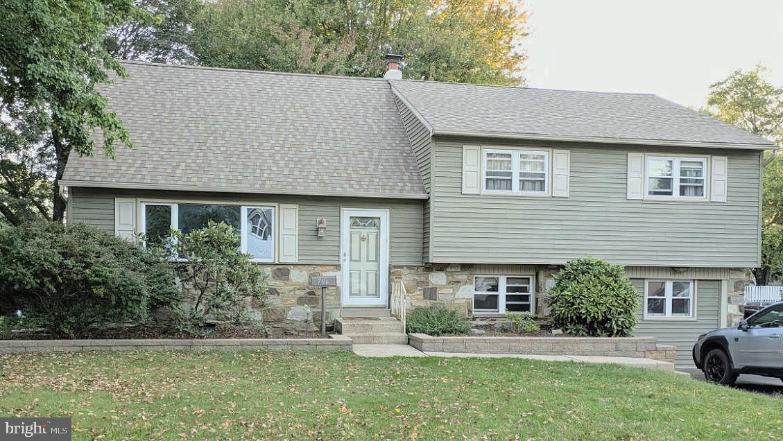 786 Boxwood Drive, Warminster
