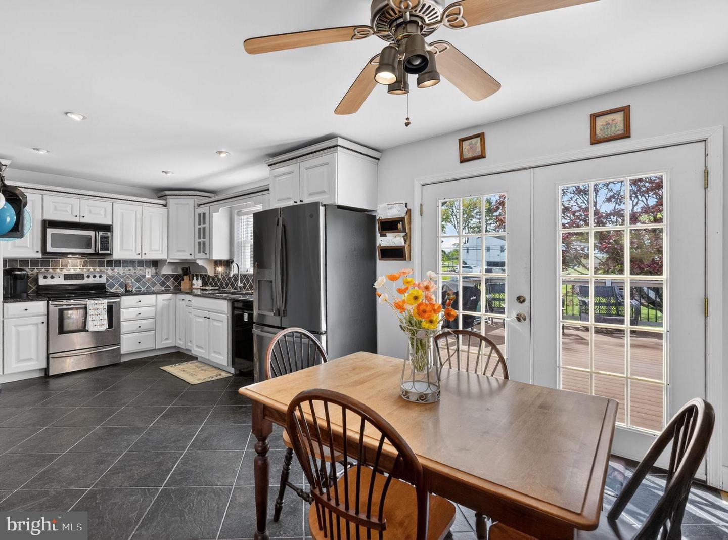 576 Churchville Lane, Southampton