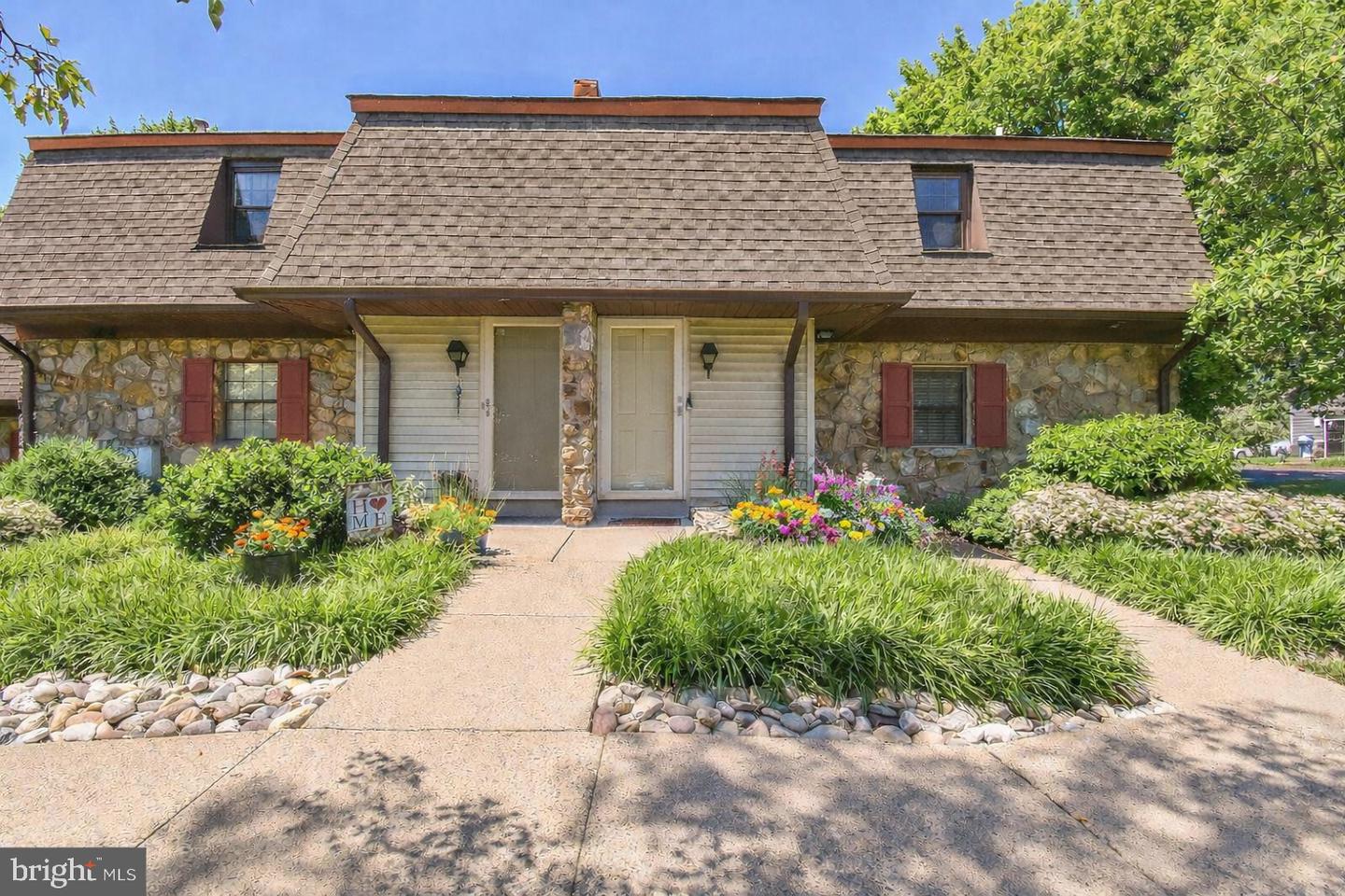 440 S State Street #d7, Newtown