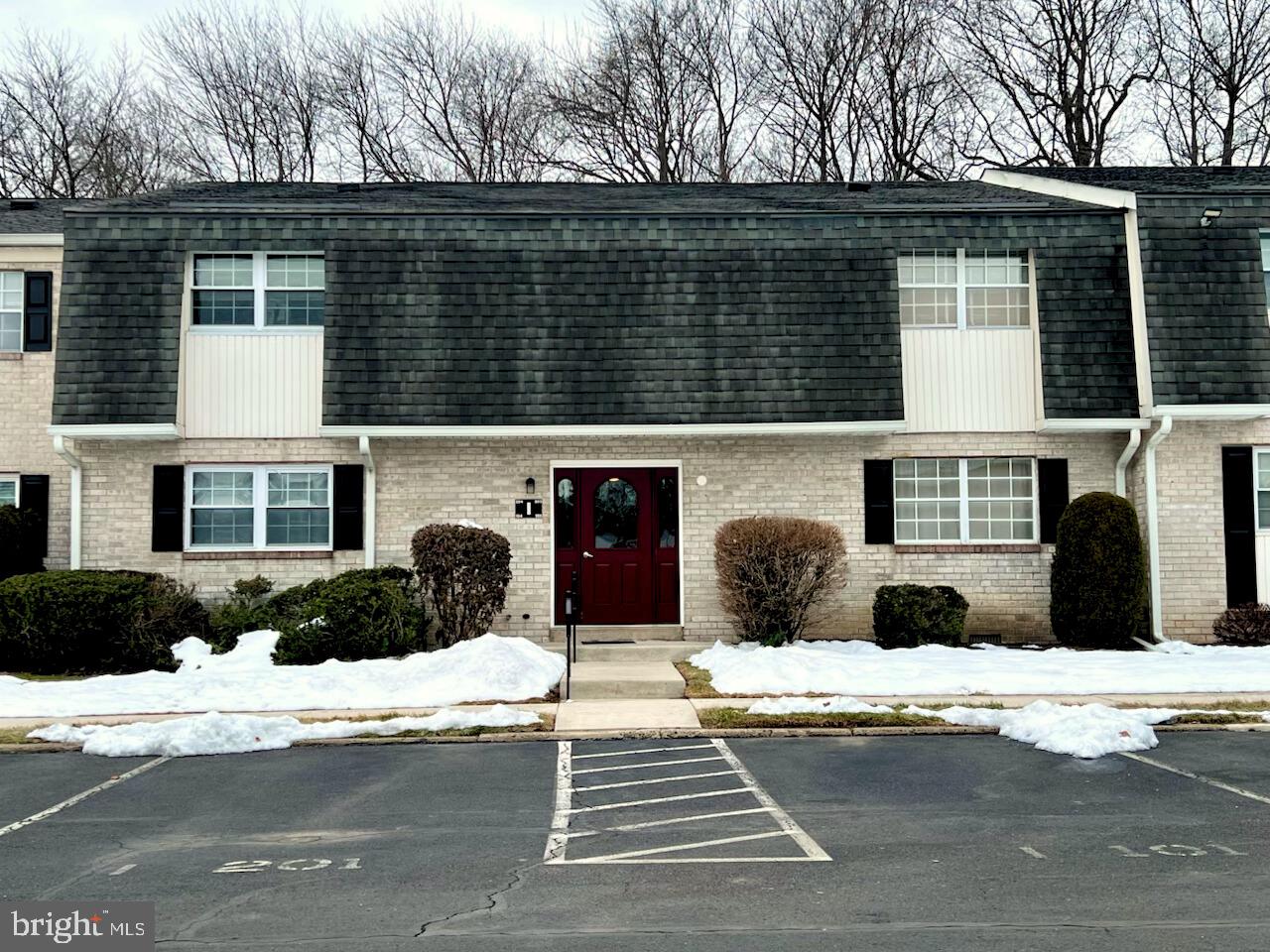 204 Hampton Crossing, Southampton