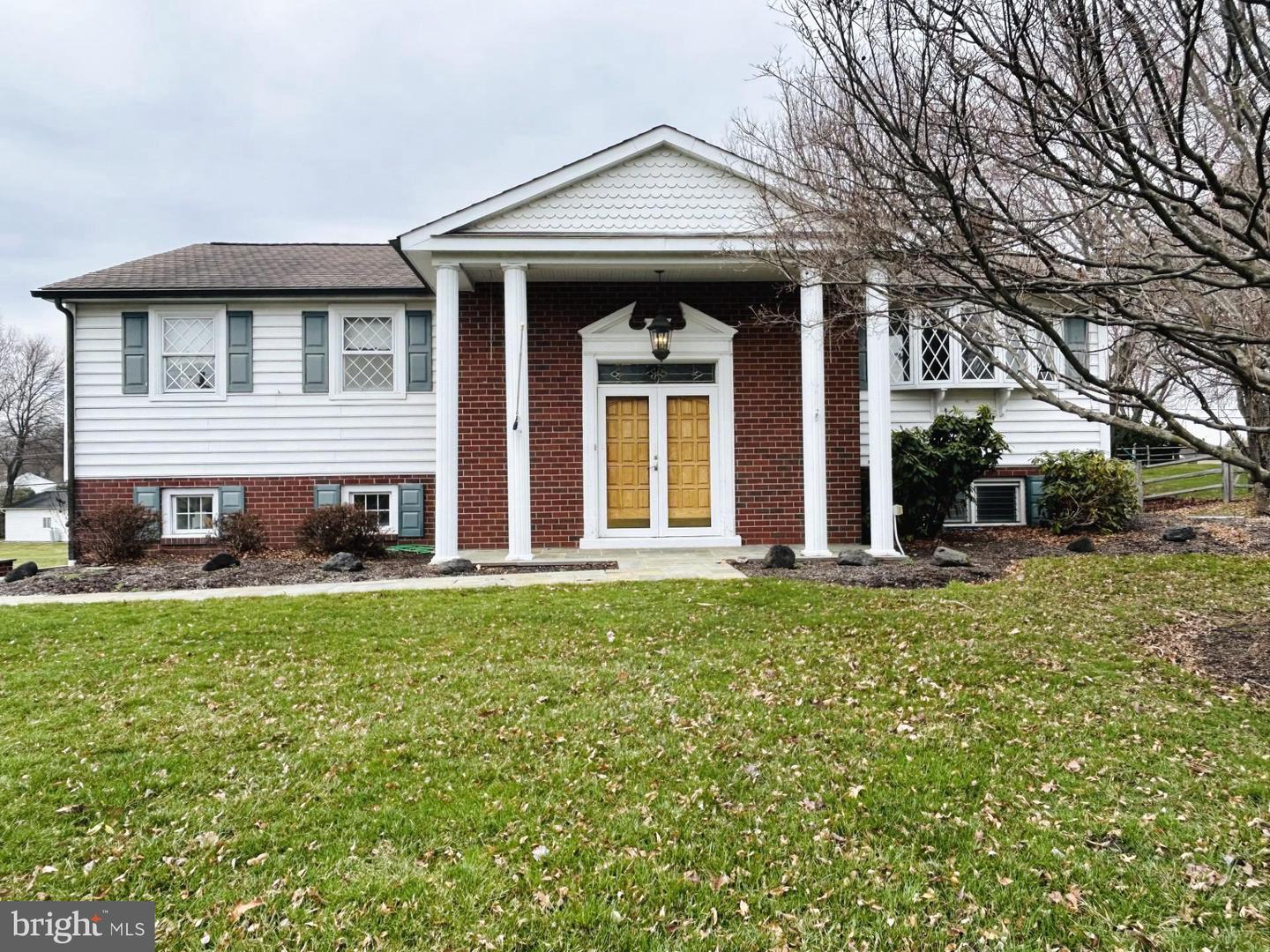 88 W Rambler Drive, Southampton