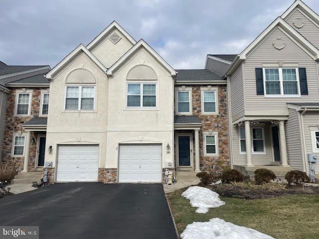 403 Silver Oak Court, Warwick