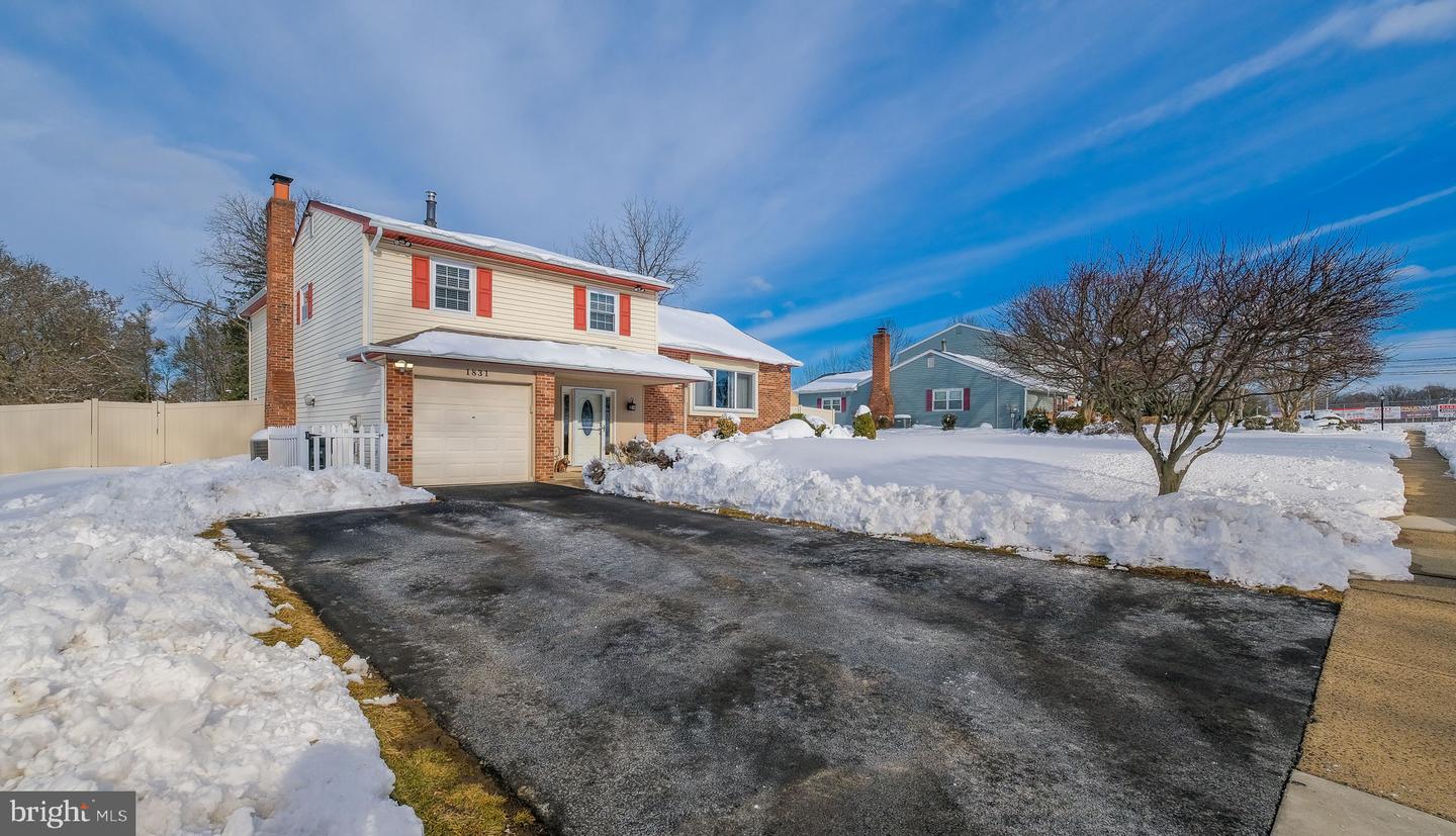 1831 Bunkerhill Road, Southampton