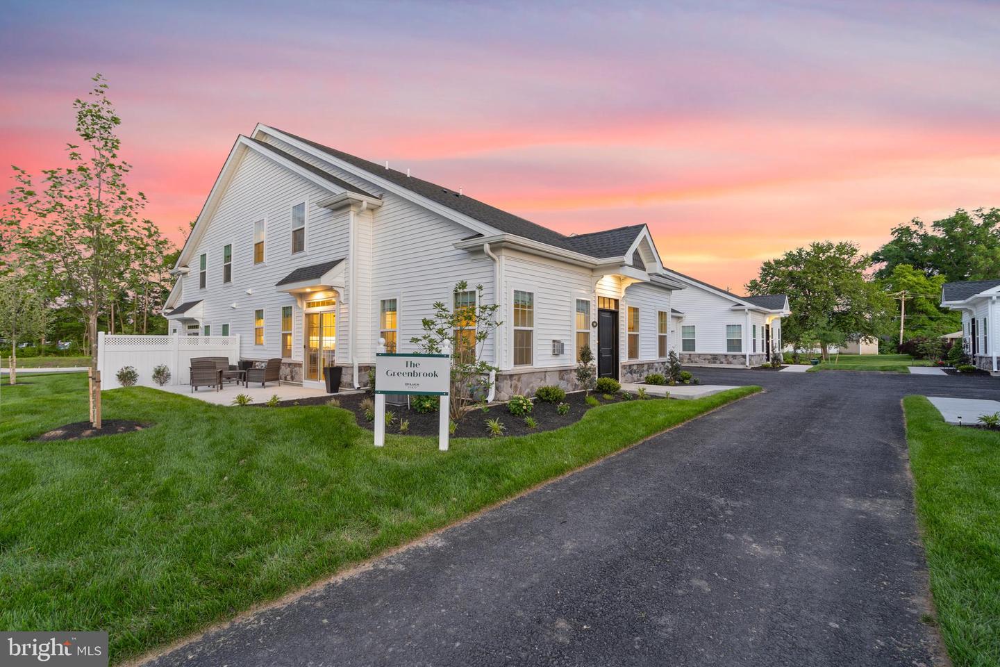 29 Cedar Circle #15, Levittown