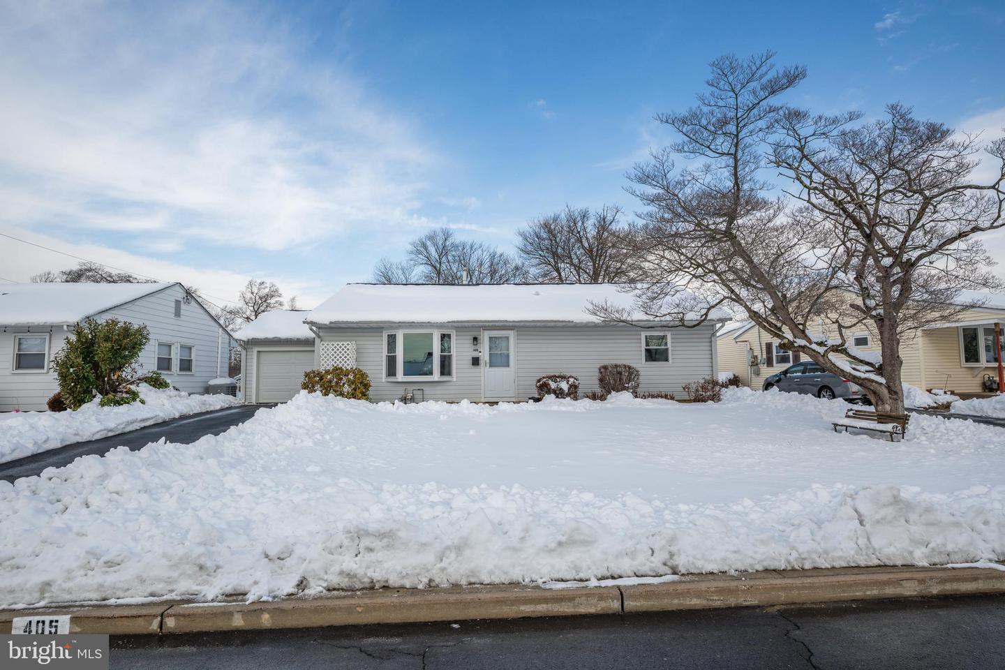 405 Andover Road, Fairless Hills