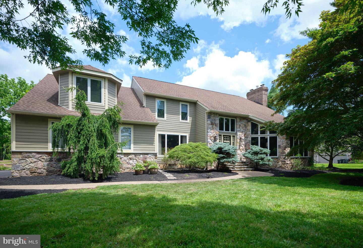 9 Skyview Drive