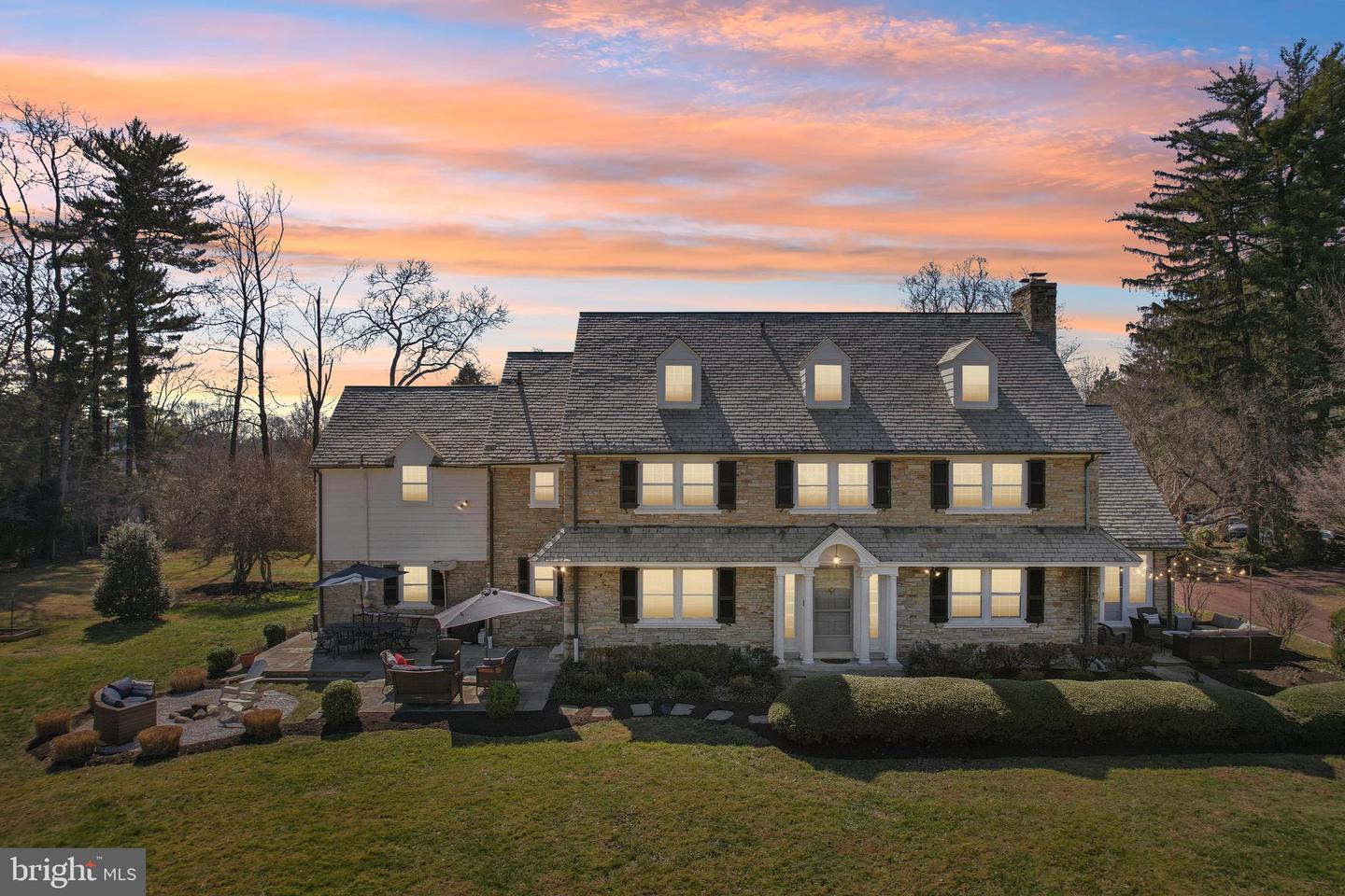2211 Yardley, Yardley
