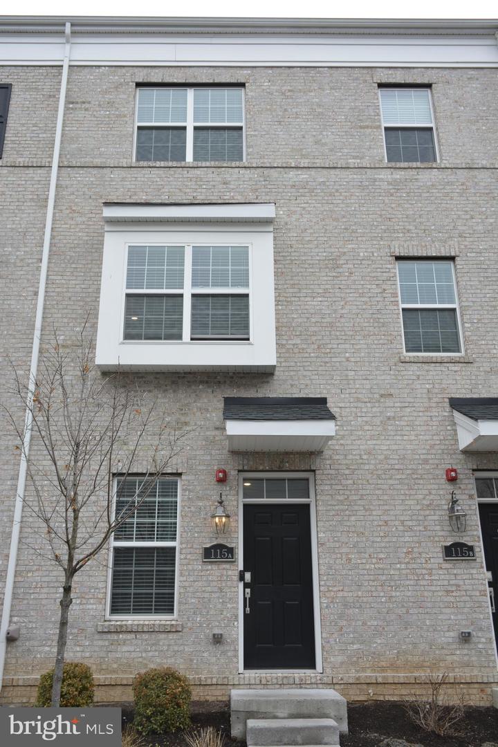 115 King St
