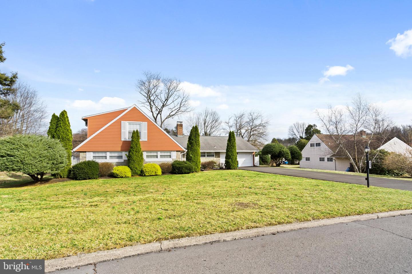 232 Forsythia Drive S #S, Levittown