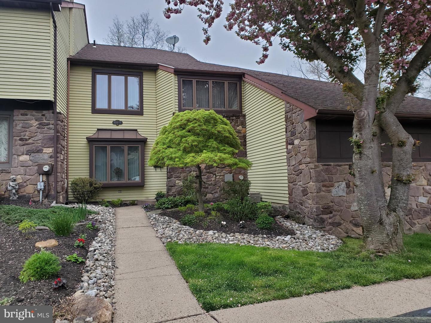 2145 Bromley Comn, Southampton