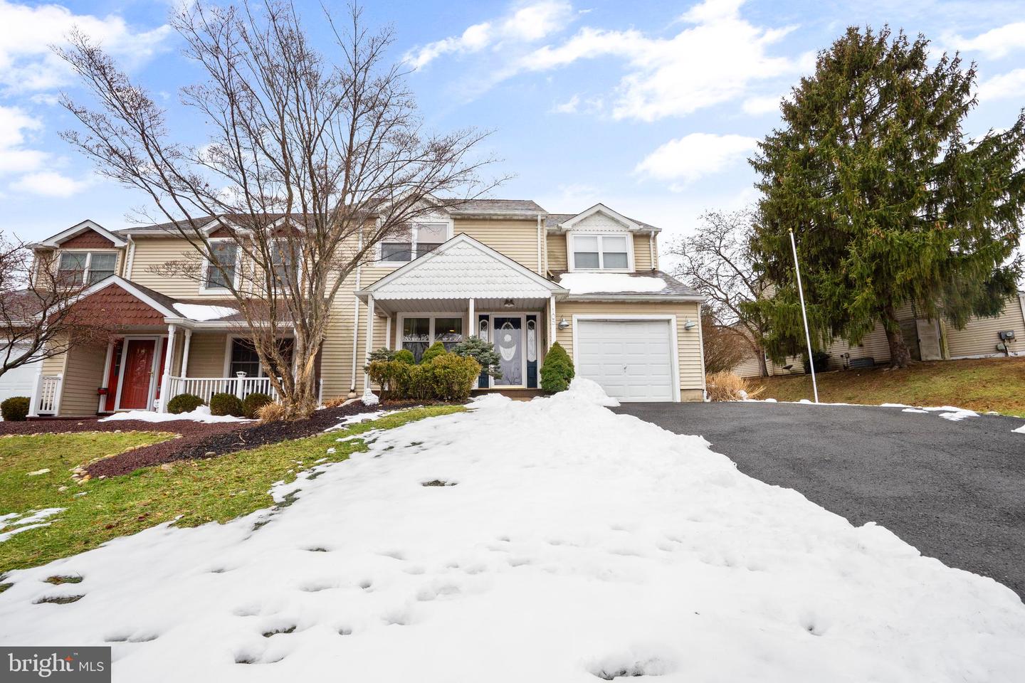 105 S Timber Road, Southampton