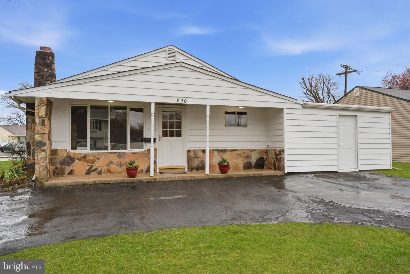 820 Auburn Road, Fairless Hills