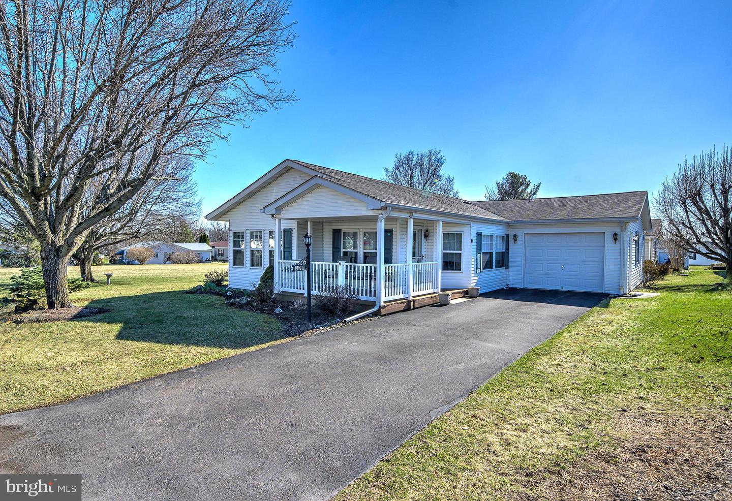 598 Walnut Court, New Hope