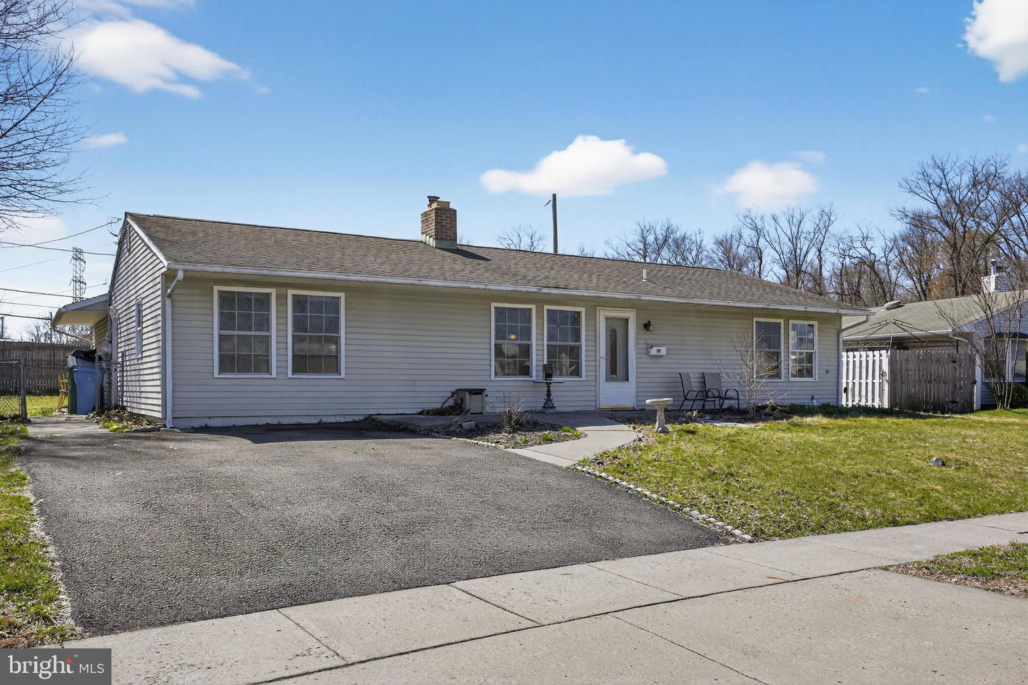 103 Daffodil Lane, Levittown