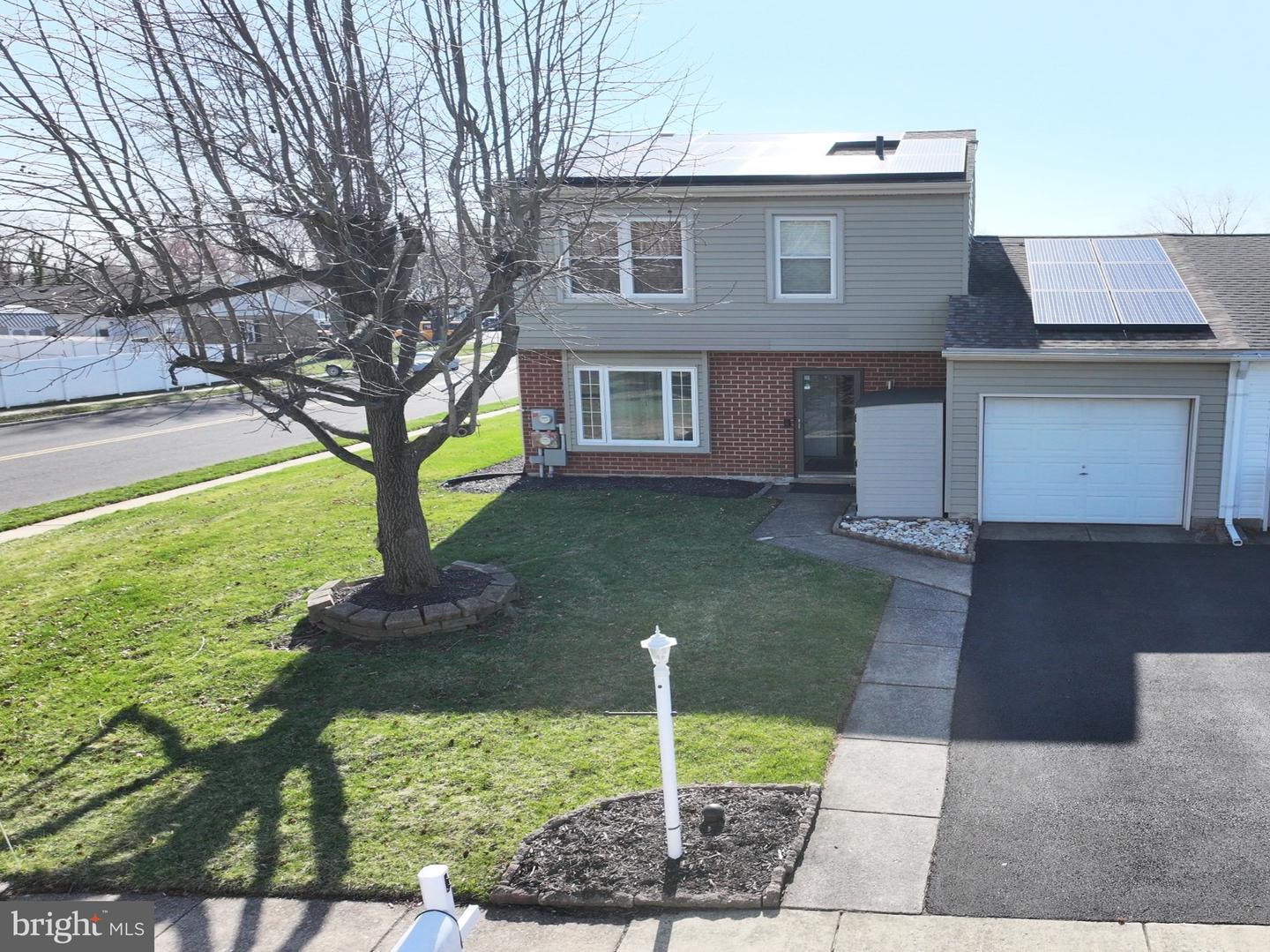 2500 Alexis Court, Bensalem