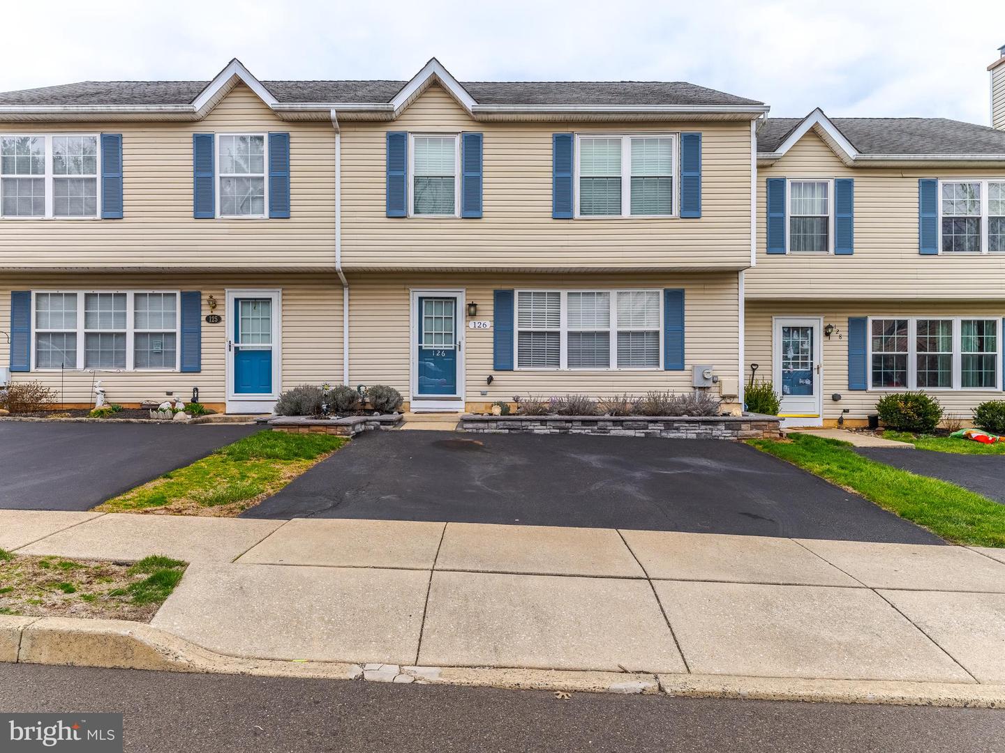 126 Megan Circle, Chalfont