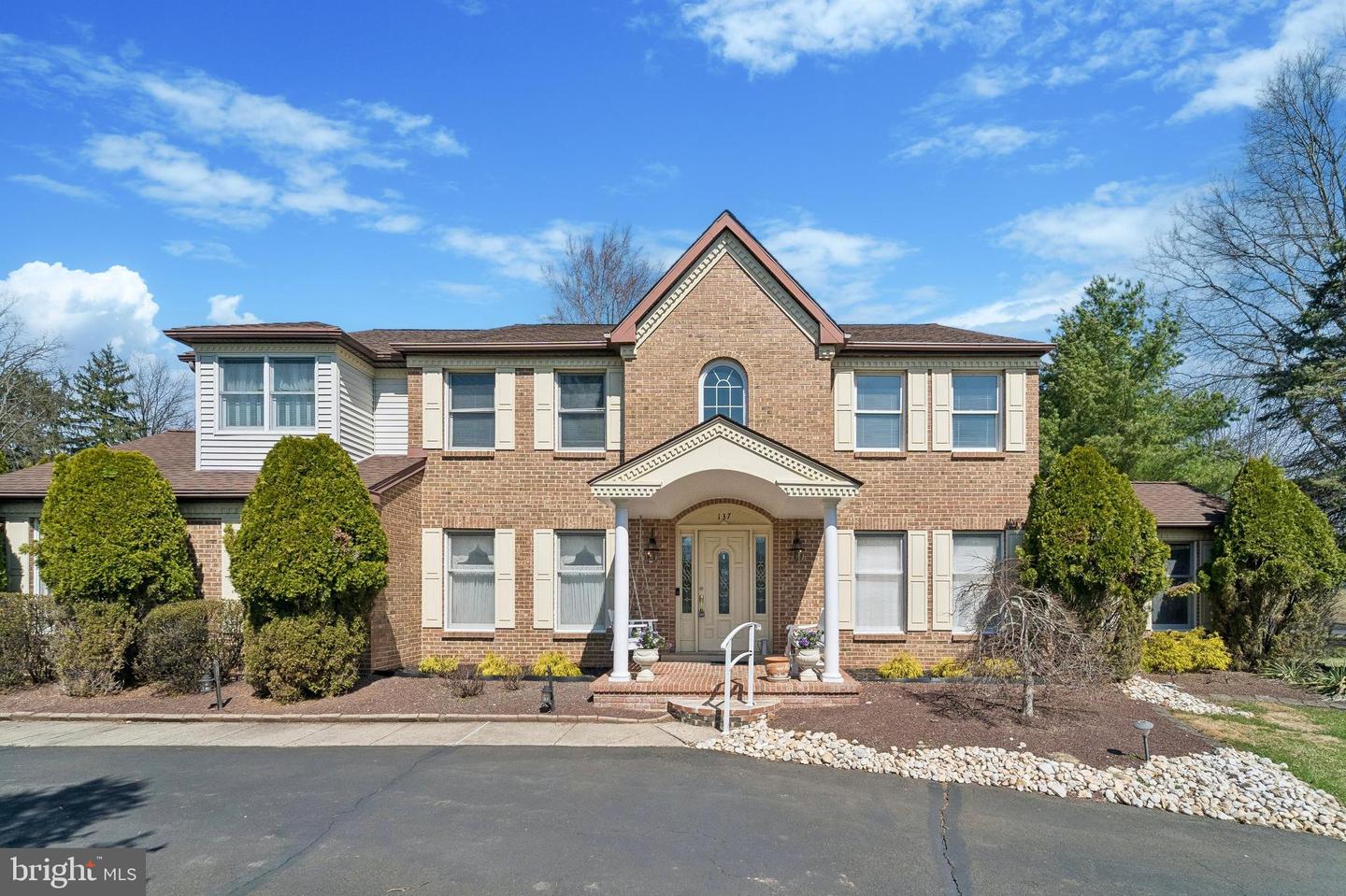 137 Briarwood Drive, Holland