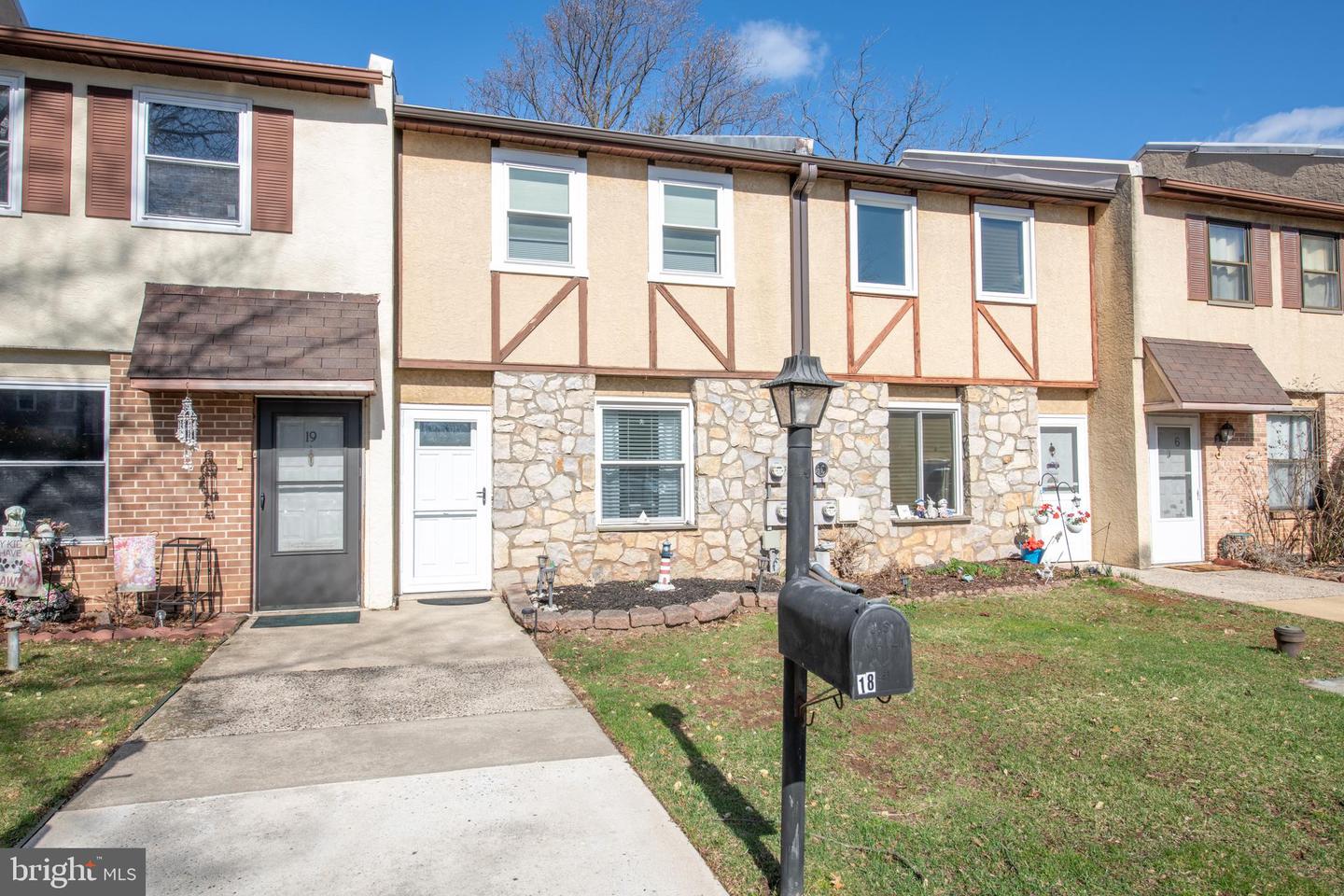 1000 Jacksonville Road #18, Warminster