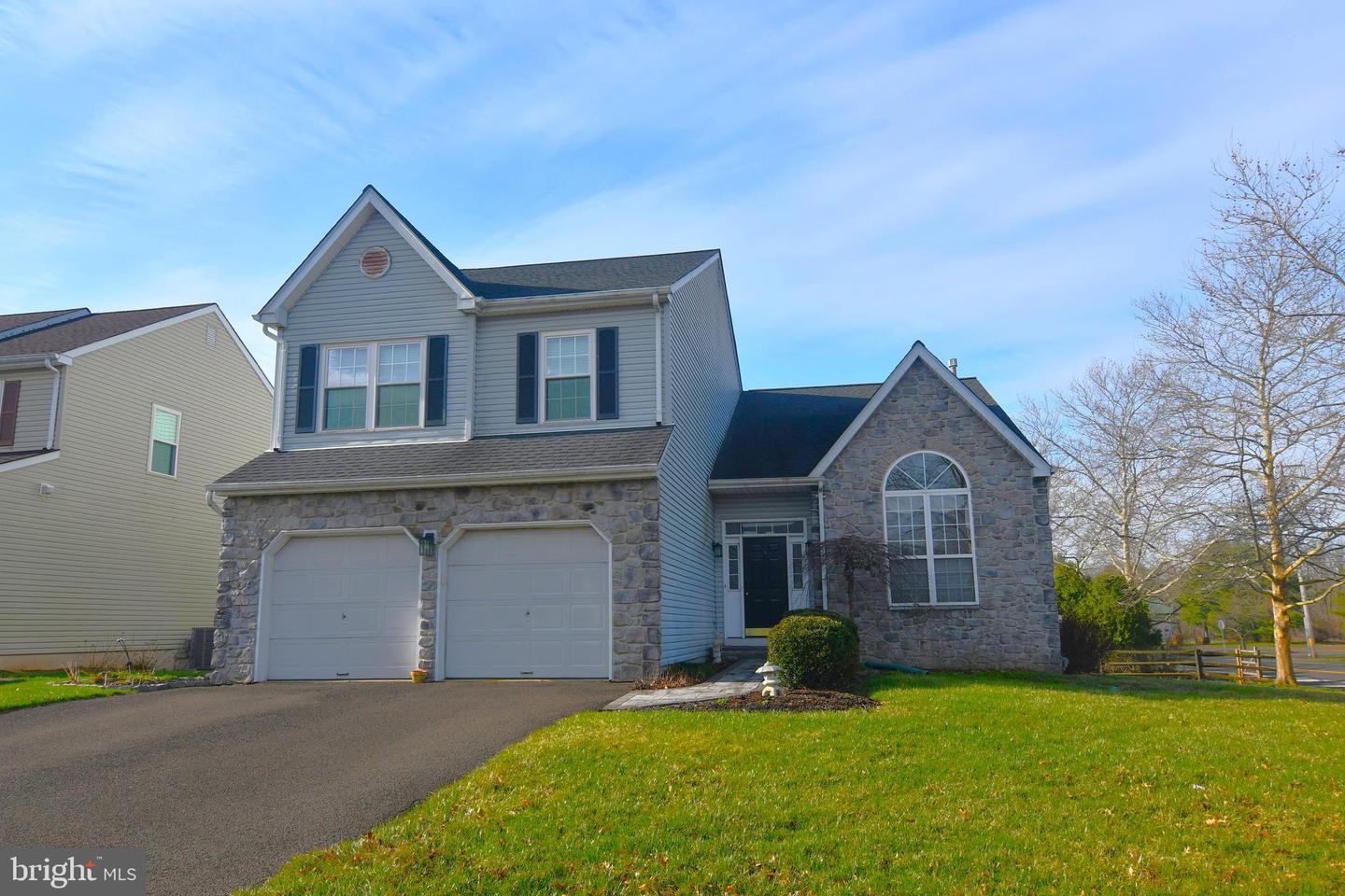 100 Indian Creek Way, Chalfont