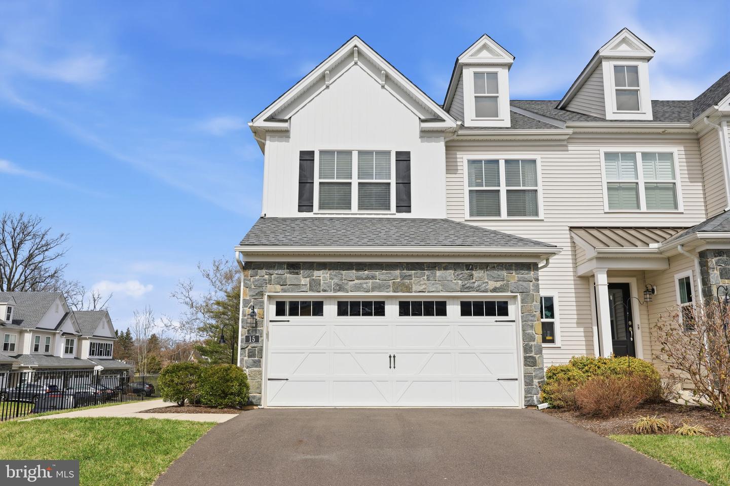 15 Spring Mill Drive, Ivyland