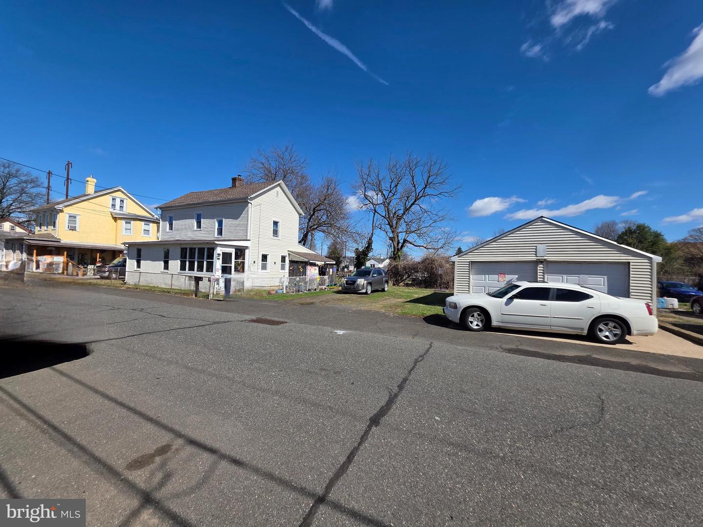 732 Brown Street, Tullytown