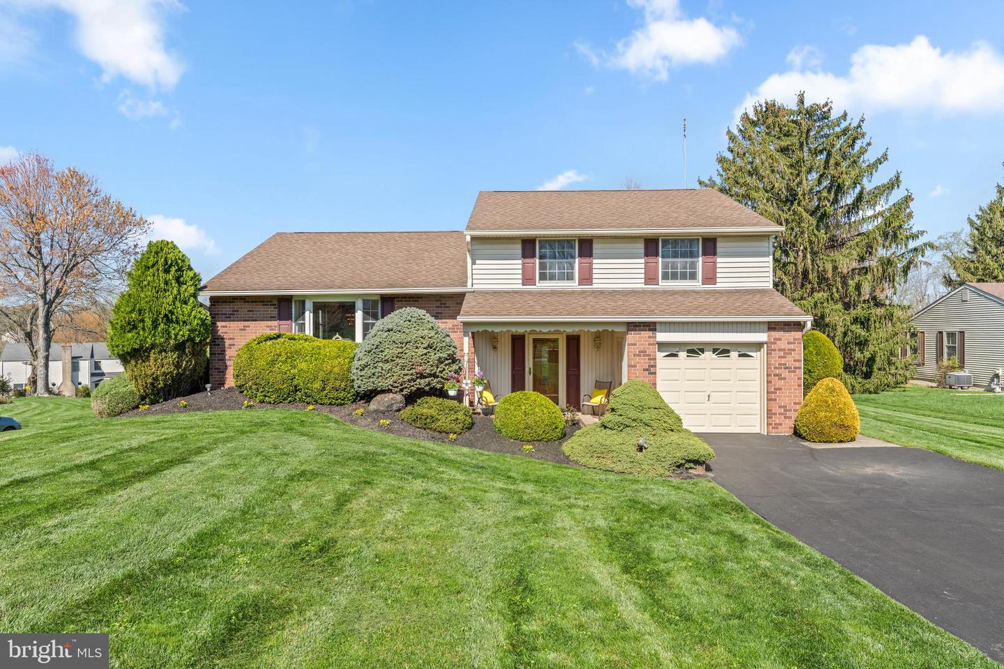 111 W Buttonwood Drive, Churchville